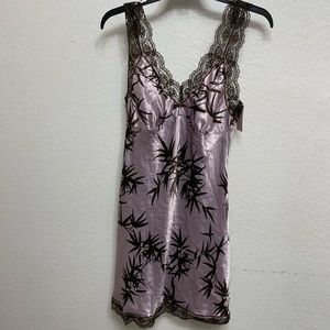 NWT Vintage 2004 Gilligan & O’Malley Sleepwear Dusty Violet Slip Nightgown S